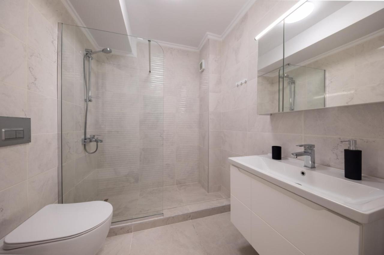 Aurora Apartments Mamaia Exterior photo